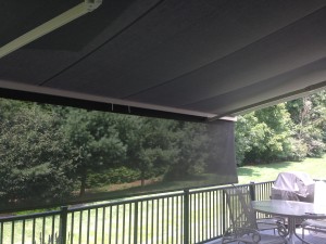 Eastern Retractable awning with a drop screen
