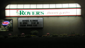 Commercial awning sign